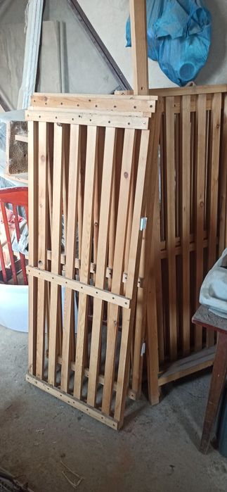 Ножы для хлеборезки и полка для хлеба деревянный