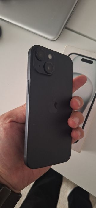 Продам Iphone 15