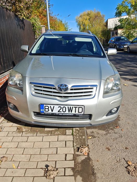 Toyota Avensis 1.8 benzina motor aspirat