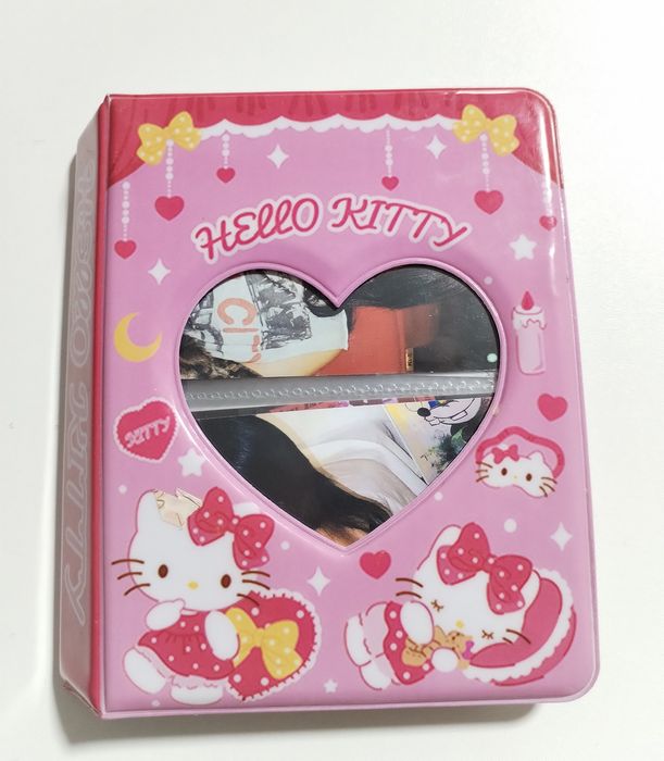 Сестрёнка продает книжку