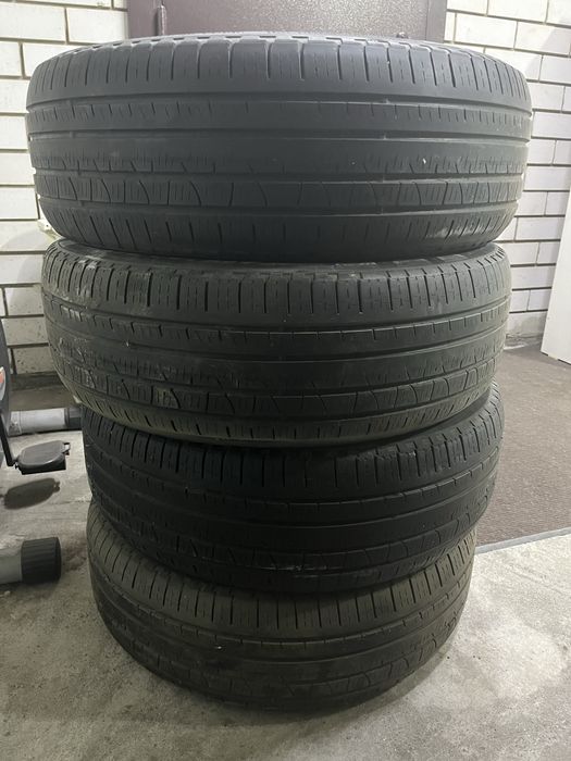 Продам комплект летних шин Pirelli