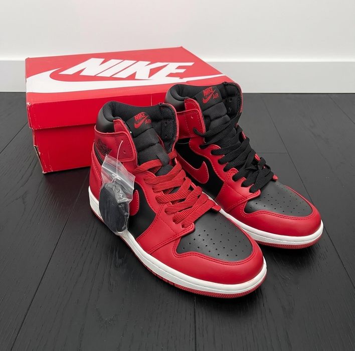 Adidasi Jordan 1 Varsity Red