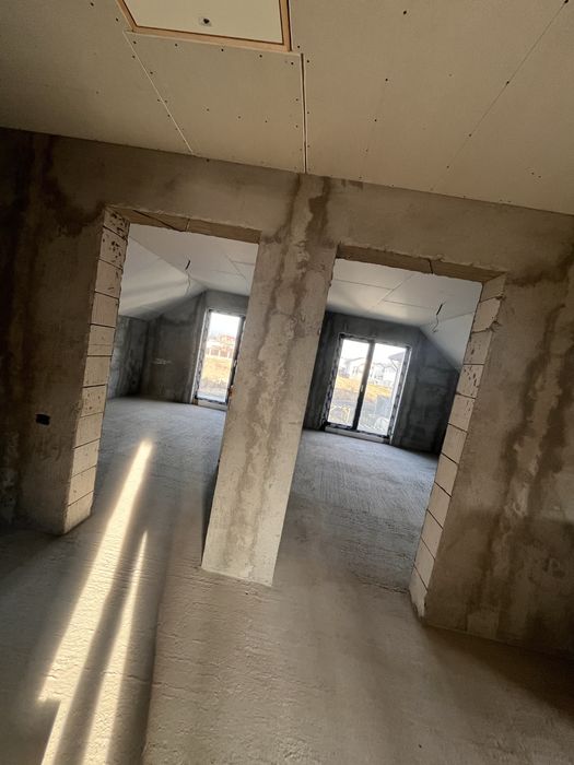 Vand casa cartier tismana