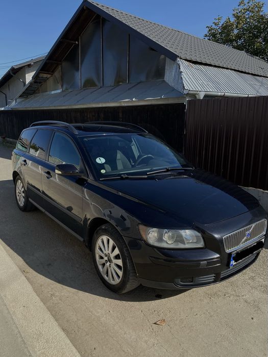 Volvo v50 2005.