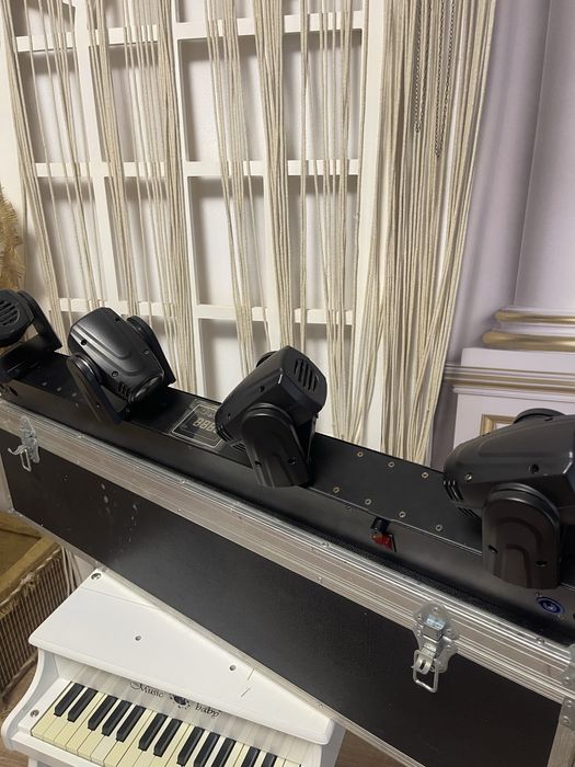 Pioneer DDJ SX si Mini beam moving head