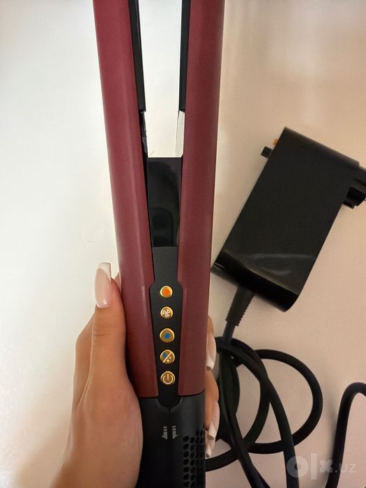 dyson air strait  Red Velvet/Gold