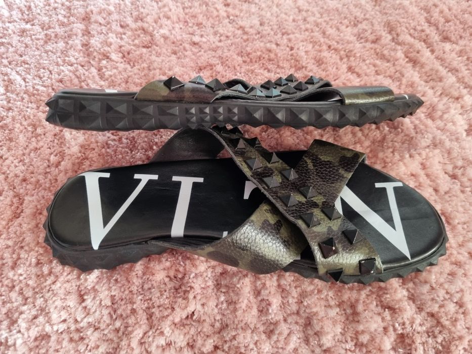 Vand papuci VALENTINO