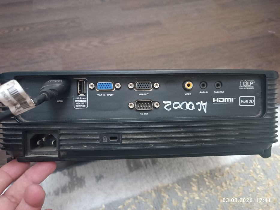 Продам проектр хорошем состоянии