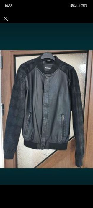 Кожено яке Космос