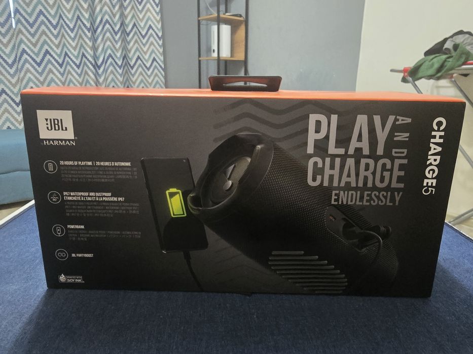 JBL Charge 5 black
