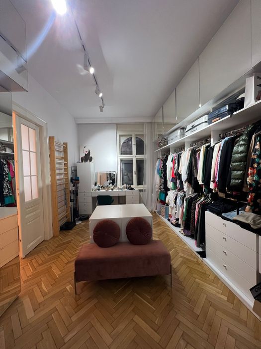 Apartament 4 camere, ultracentral Piata Unirii 101mp cu garaj 2 masini 56 mp