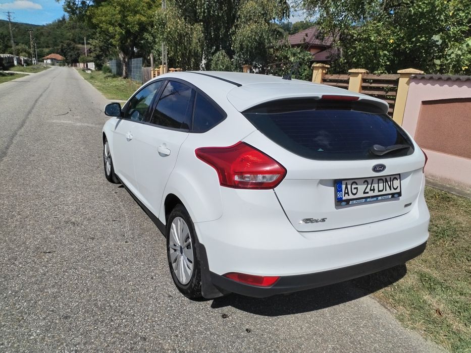 Vand Ford Focus 2016 stare excelenta, km putini