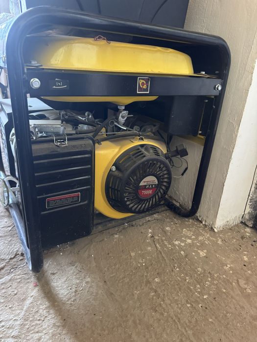 Бензиновый генератор PIT 7500 Е