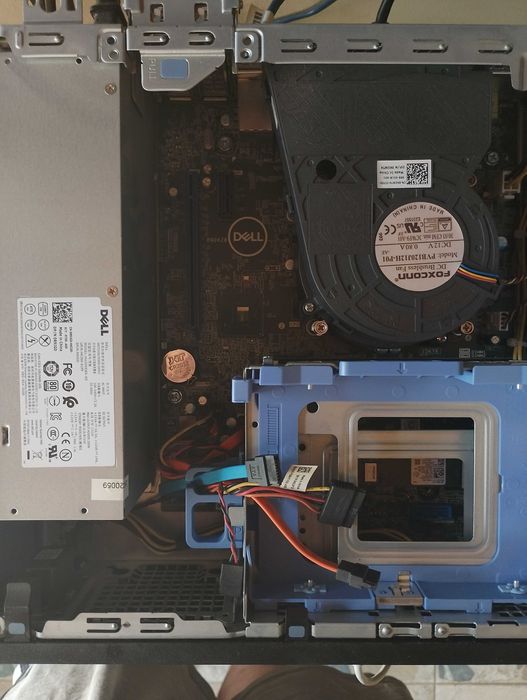Настолен компютър Dell Optiplex 3070 SFF