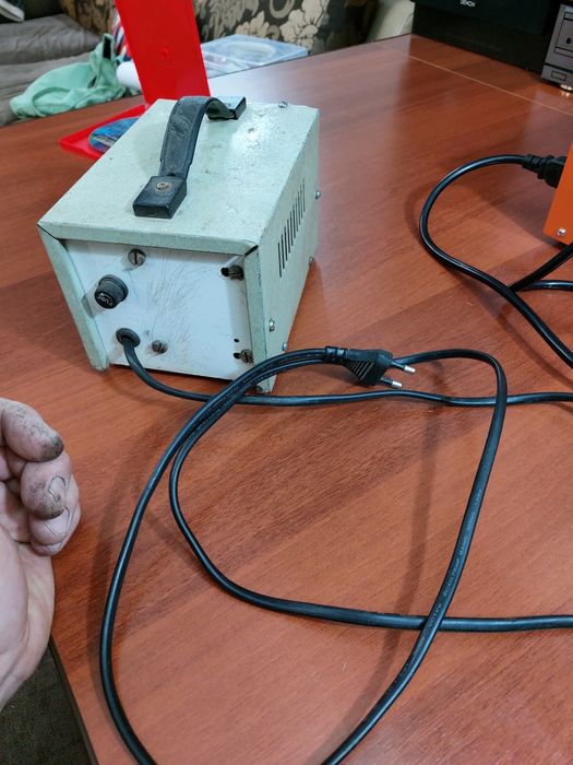 Продам блок питания с 220 на 100 (110) вольт