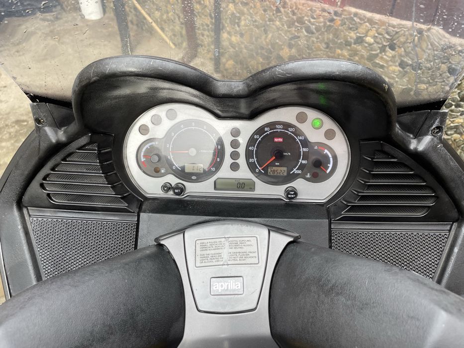 Vând scuter Aprillia Atlantic de 500cc