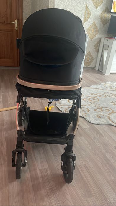 Коляска 2в1 почти новая
