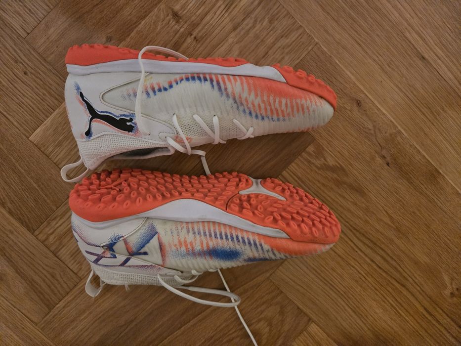 Adidasi pentru  fotbal Puma