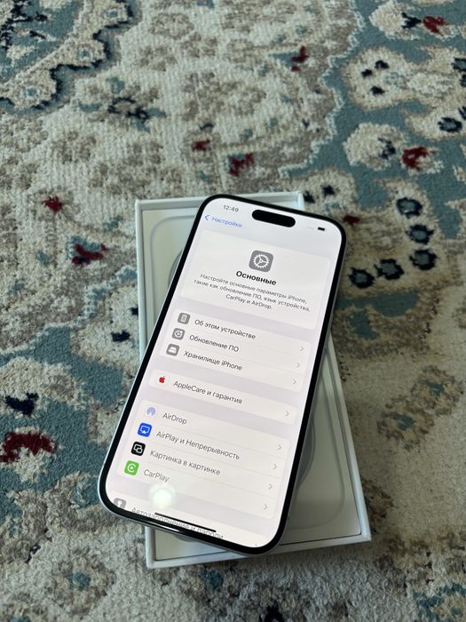 Продам iPhone 16 айфон 16-й