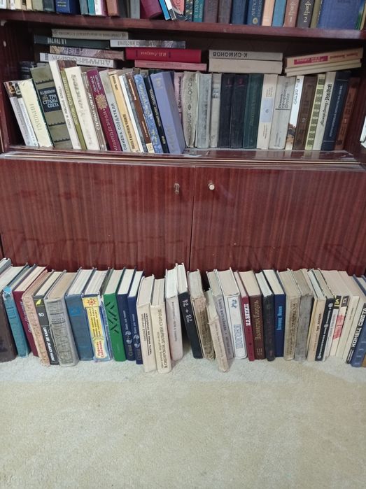 продаются книги библиотека