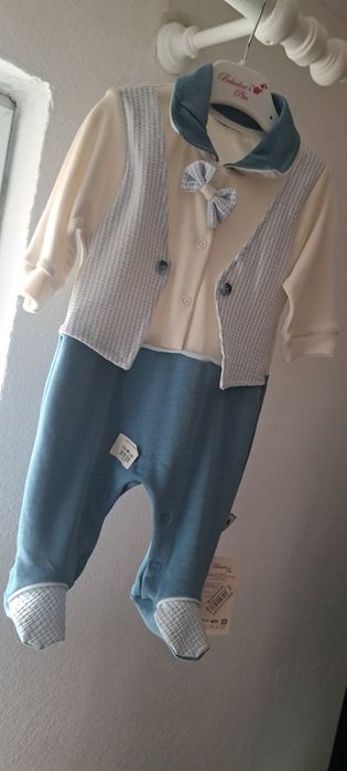 Haine de copii băiețel mărimile încep de la o luni pana la 3 luni etc