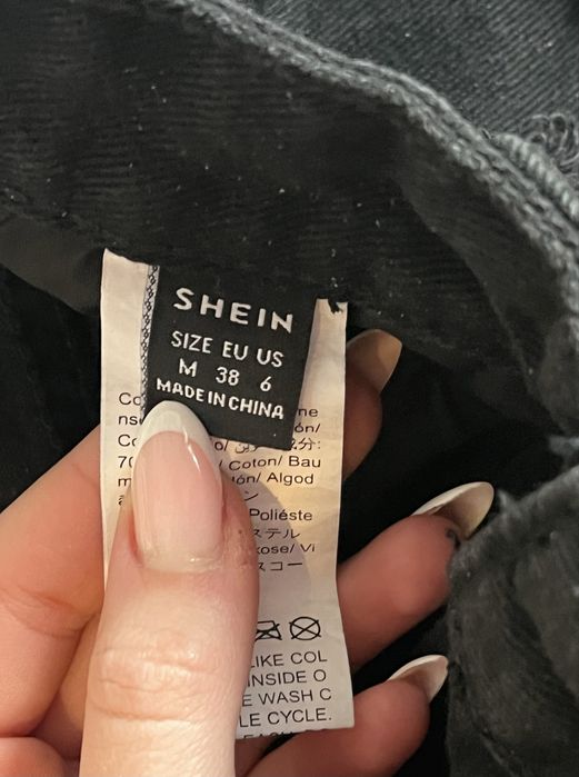 Къси панталонки бял и черен чифт