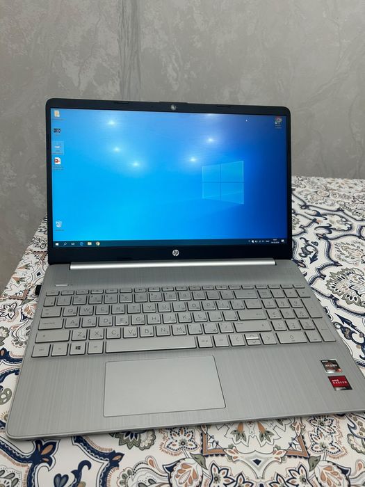 Продаю ноутбук HP 15s-eq2023ur