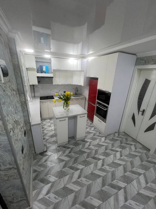 Двухярусная квартира с евро ремонтом. Якасарайский р-н ул бабура