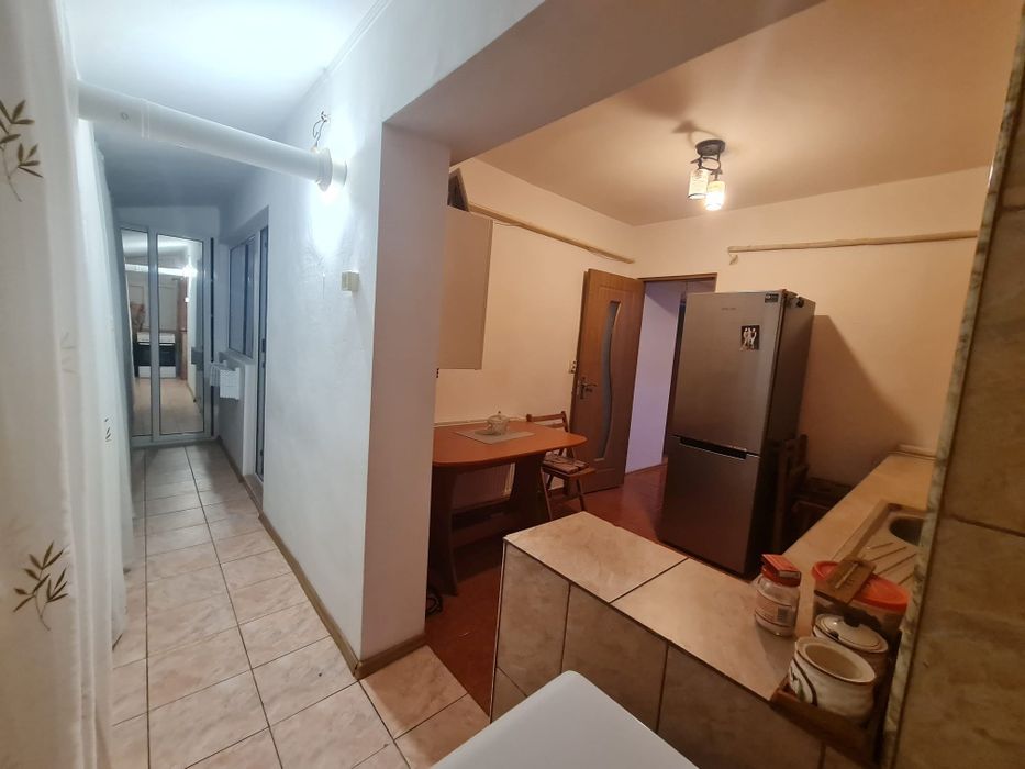 Inchiriez apartament cu o camera