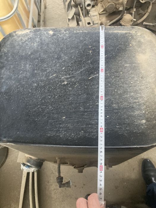 Бак для грузовых авто