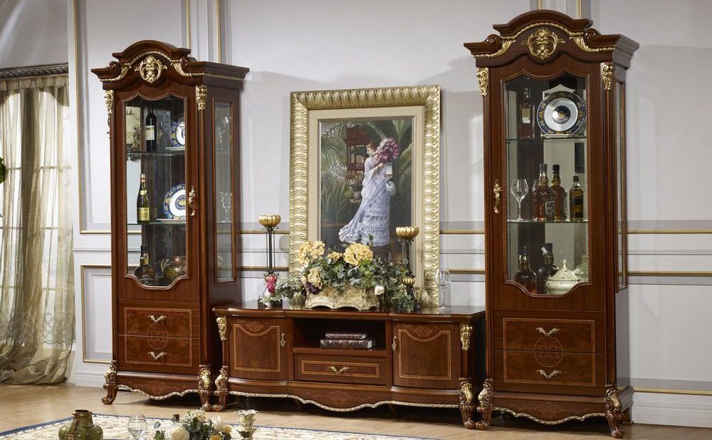 Уста мебелчи мебелларни ечамиз йиғамиз ўрнатамиз ва таъмирлаймиз