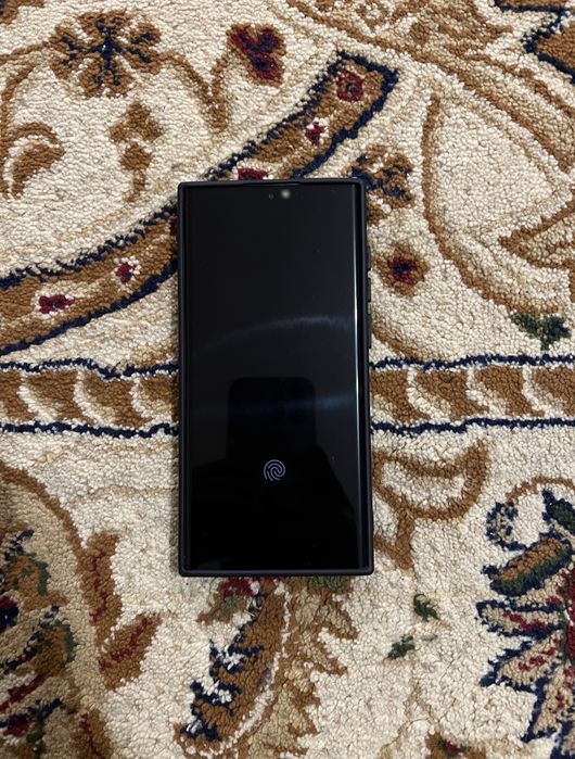 Продам Samsung S22 Ultra