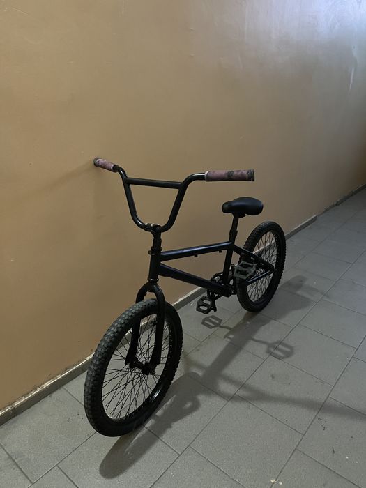 Велосипед BMX черный