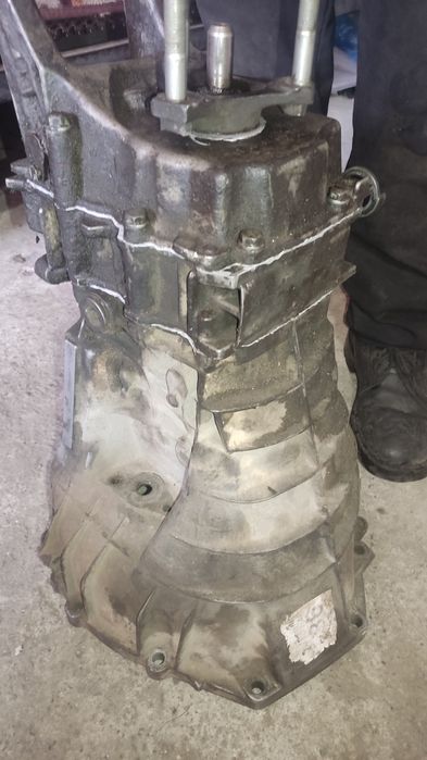 Мерс каропка механика сотилади W210 дан ечилган