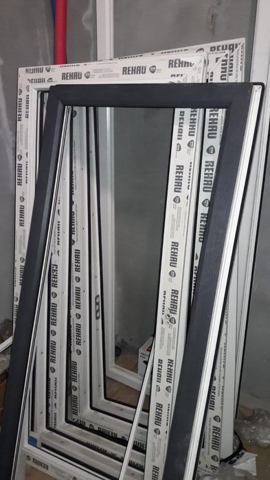 Продам.Окна.REHAU