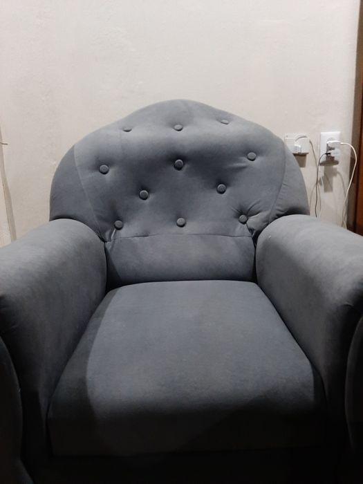 Продам два кресла