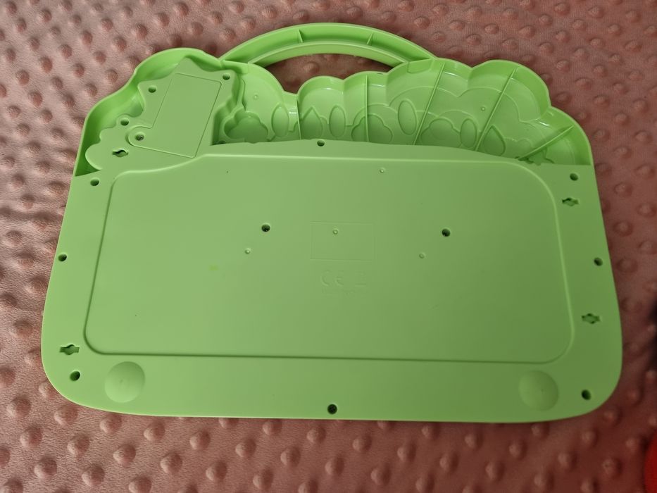 Jucarie în perfecta stare de funcționare cu sunete, cantece și animale