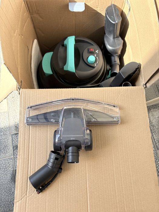 Продаётся пылесос UAKEEN ZL-930 с аквафильтром