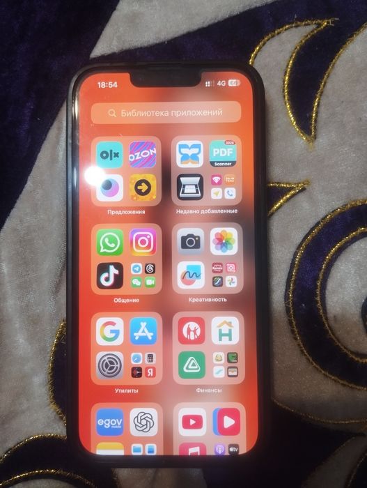 Продам Айфон 14 128г