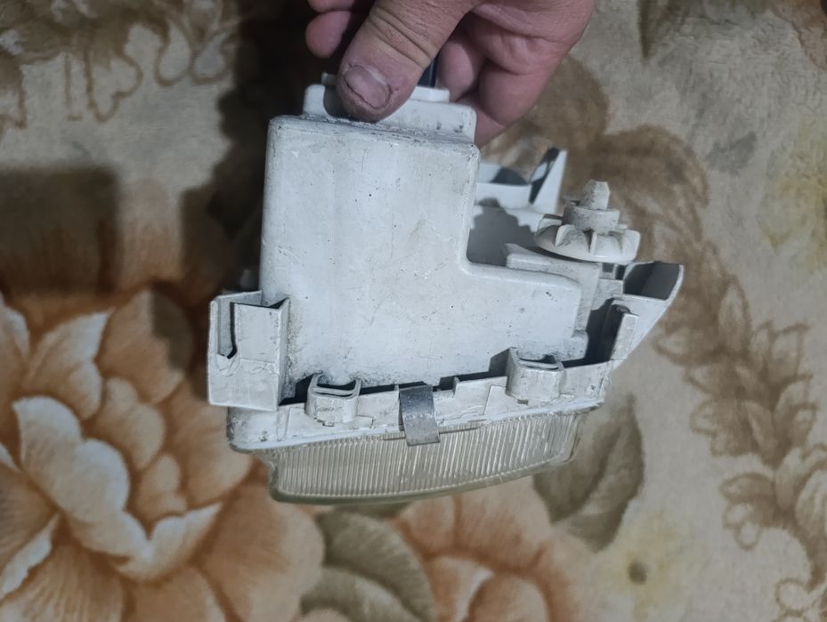 Фара на Фольксваген Поло