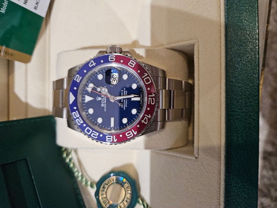 Rolex GMT-Master II “Pepsi” – 18K бяло злато, син циферблат LIMITED EDITION