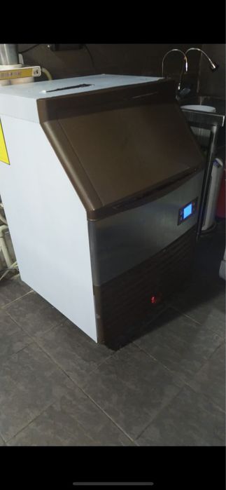 Ремонт холодильников,холодильных витрин,ледогенераторов