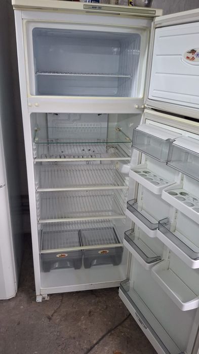 Продам холодильник