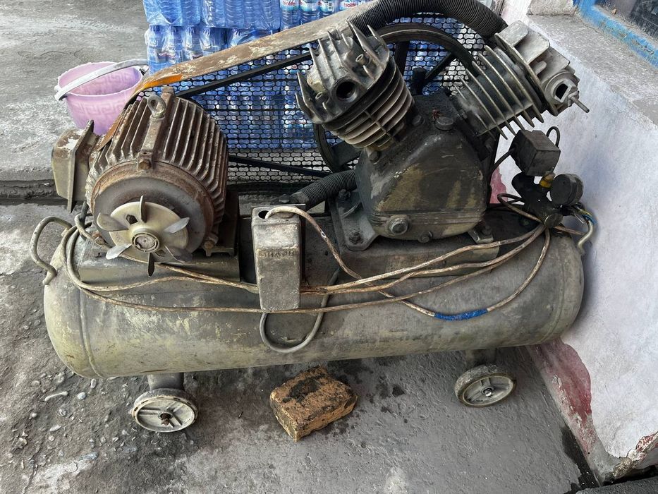 Компрессор 3fazlik  сотилади 200$