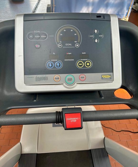 Technogym Run Excite 500 Led banda de alergat profesionala