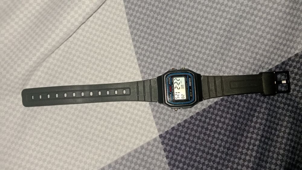 Продам часы GASIO в идеале