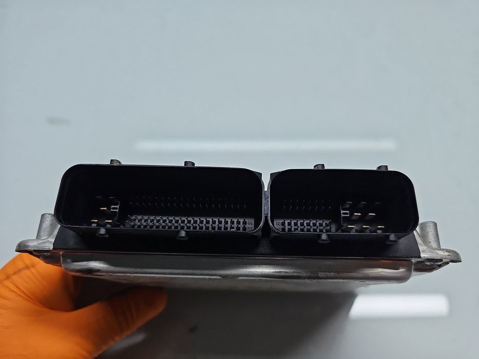 Calculator motor ECU Volkswagen Passat B5.5 (3B6) Variant [Fabr 2001-2