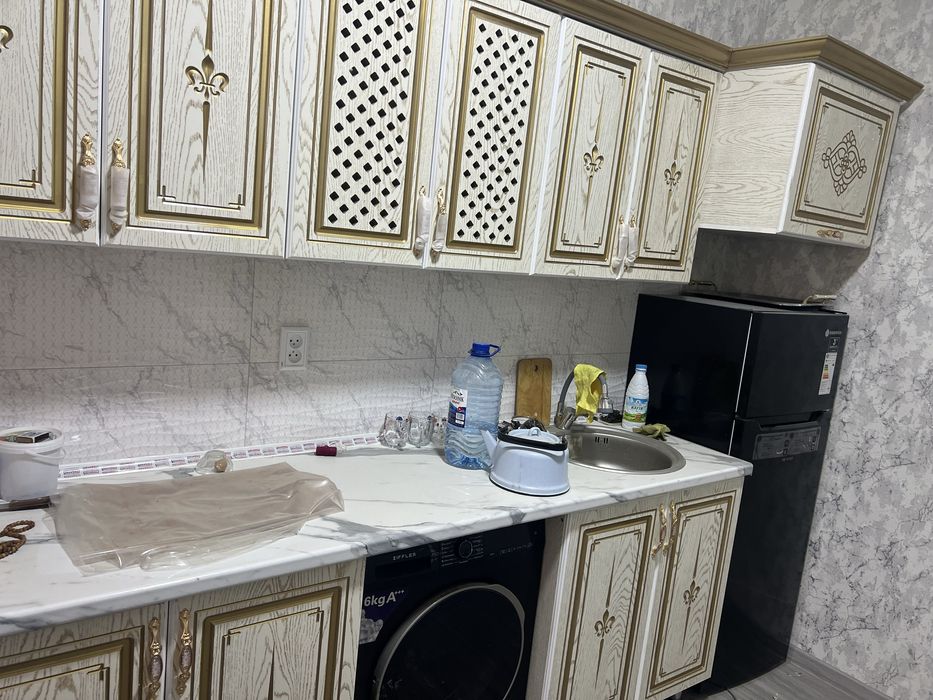 1 xonali kvartira sotiladi