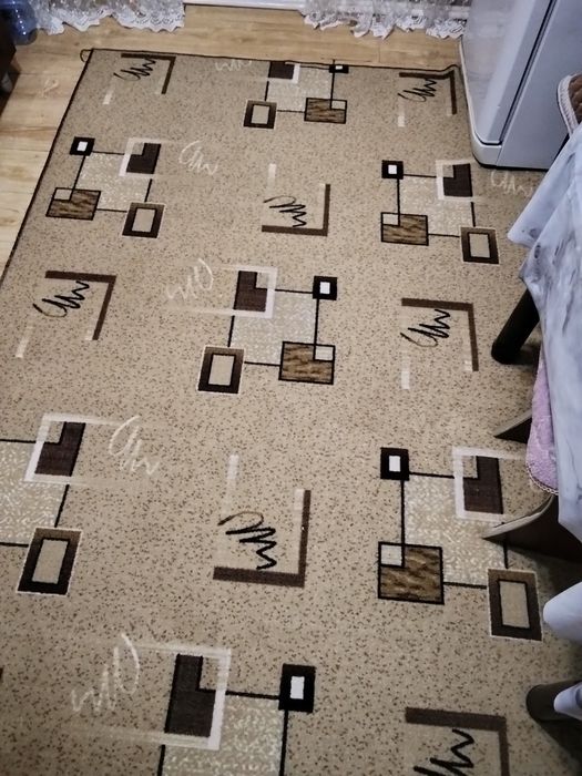 Продам палас, находится на кшт
