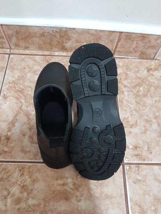 Ghete damă negre